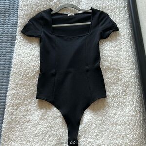 Briavia Carson cap sleeve bodysuit (M) in color: Black